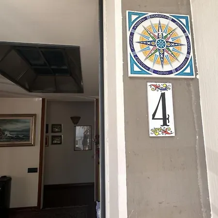 Accogliente Apt 5 Minuti A Piedi Dal Mare Con Parcheggio *