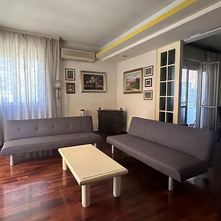 Accogliente Apt 5 Minuti A Piedi Dal Mare Con Parcheggio Riccione