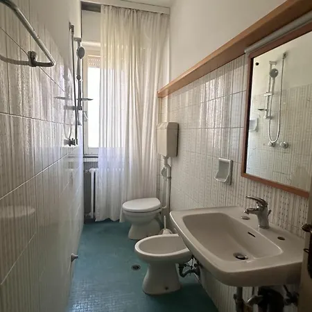 Accogliente Apt 5 Minuti A Piedi Dal Mare Con Parcheggio * Riccione