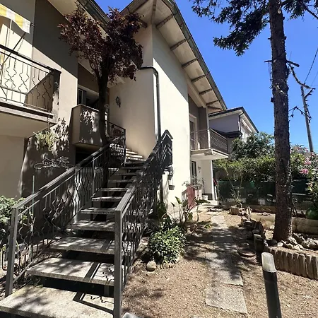 Accogliente Apt 5 Minuti A Piedi Dal Mare Con Parcheggio *