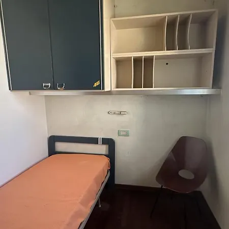 Accogliente Apt 5 Minuti A Piedi Dal Mare Con Parcheggio Lägenhet