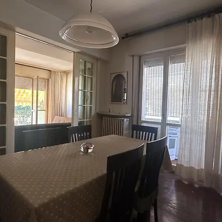 Accogliente Apt 5 Minuti A Piedi Dal Mare Con Parcheggio * Riccione